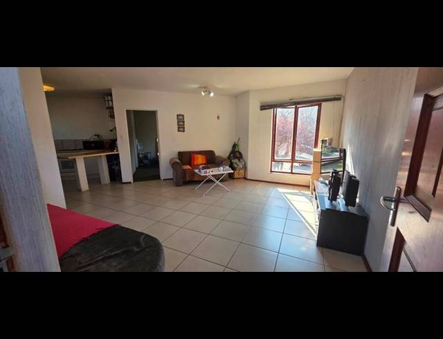 1 BEDROOM APARTMENT FOR SALE IN PAULSHOF